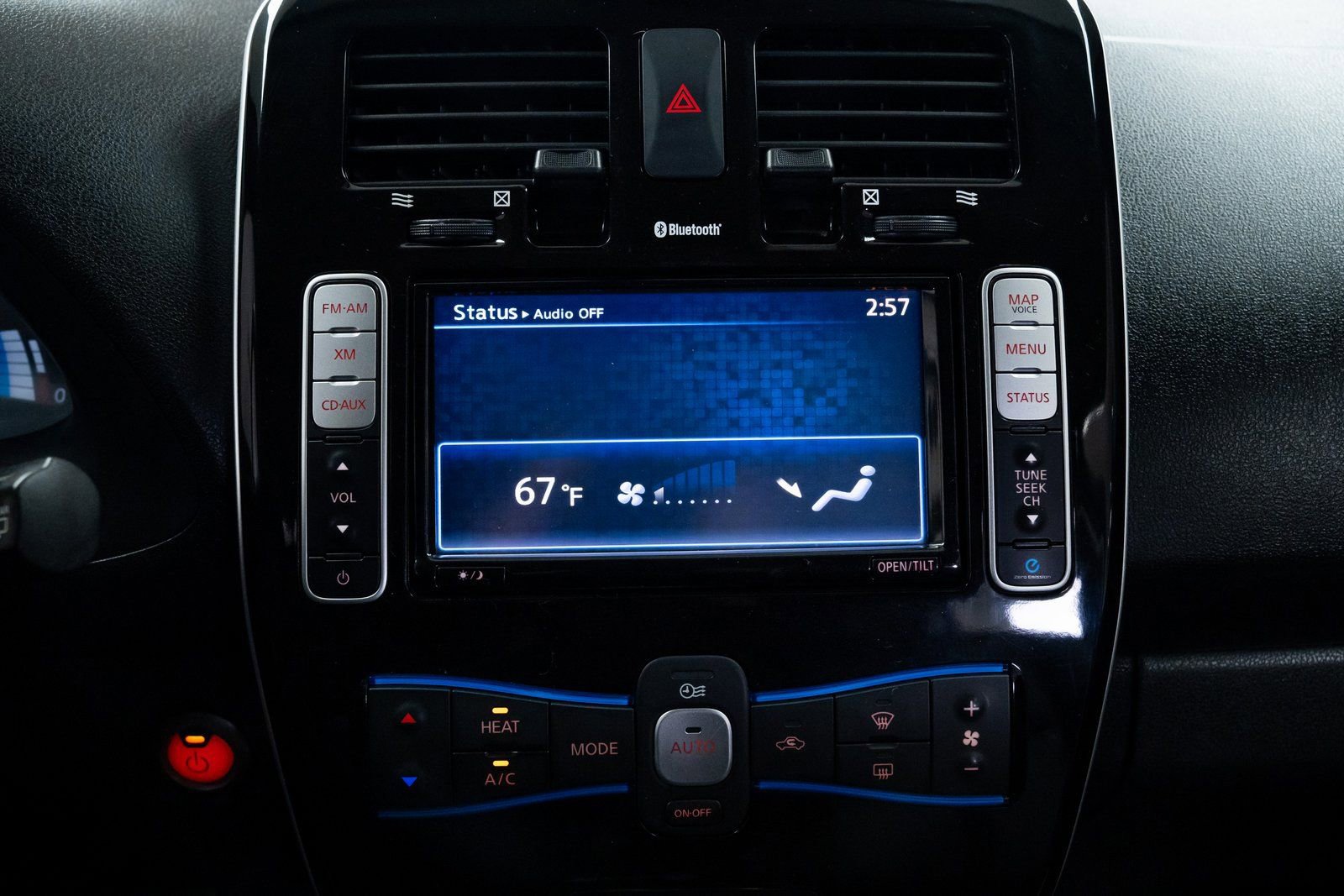 Used 2013 Nissan Leaf SL image 13