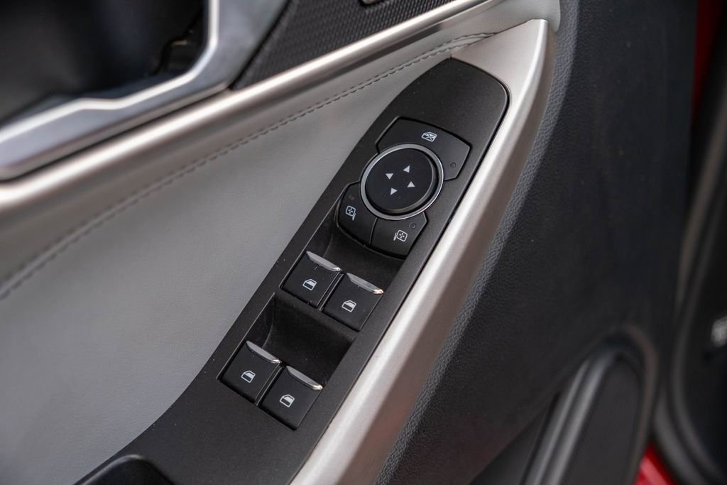 Used 2023 Ford Explorer XLT w/ Equipment Group 202A image 11