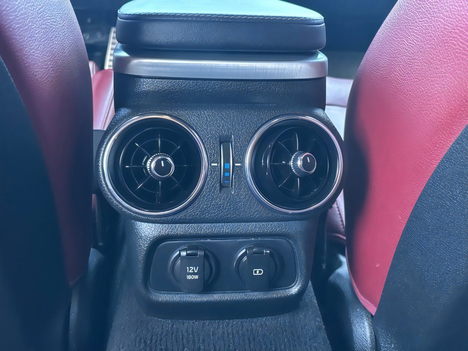 Used 2019 Kia Stinger GT image 30