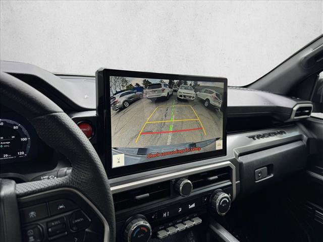 Certified 2025 Toyota Tacoma TRD Off-Road AWD/4WD image 14