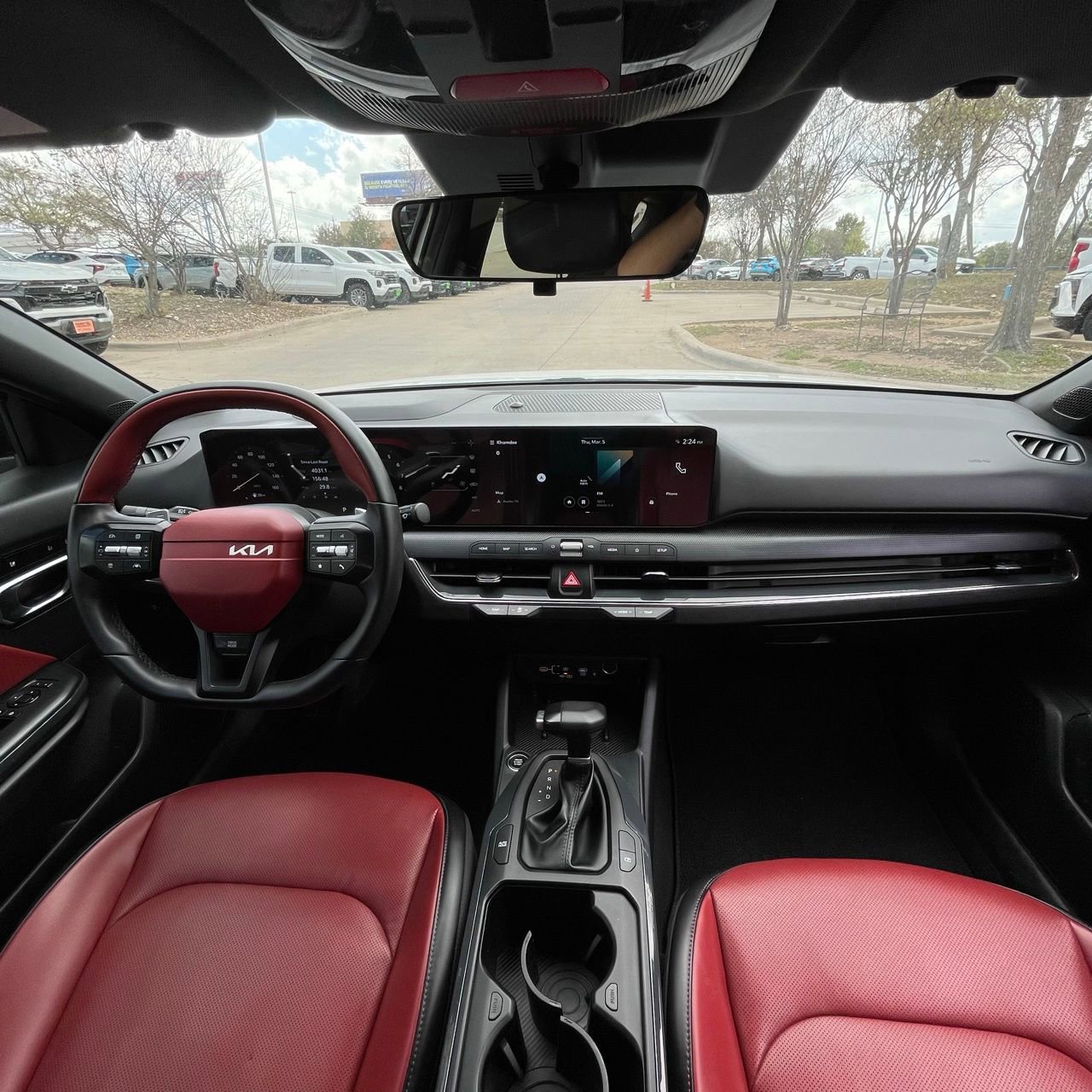 Used 2025 Kia K4 GT-Line w/ GT-Line Premium Package image 9