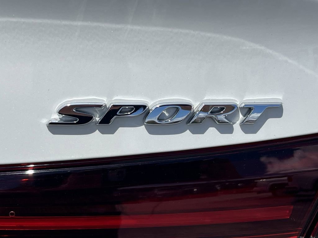 Used 2025 Honda Civic Sport image 13