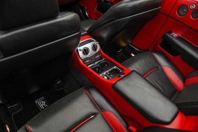 Used 2016 Rolls-Royce Dawn RWD image 48