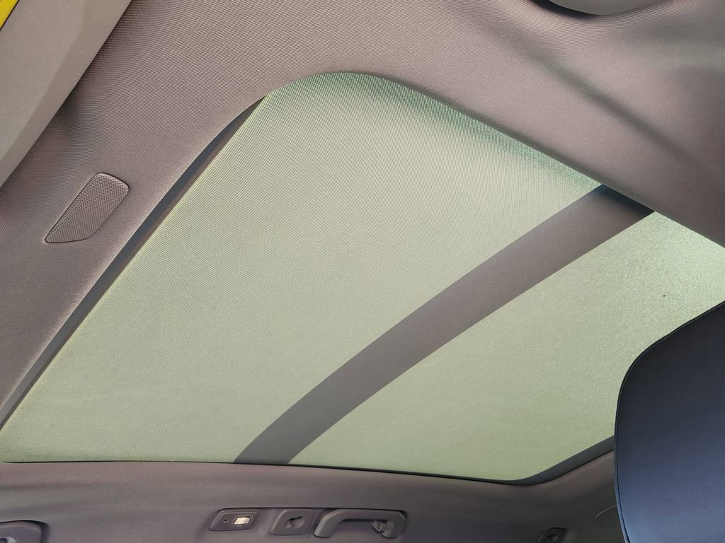 Used 2023 Volvo XC60 B6 Ultimate w/ Climate Package image 19