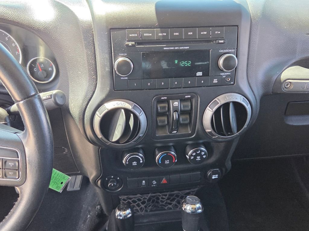 Used 2018 Jeep Wrangler Unlimited Sport S image 17