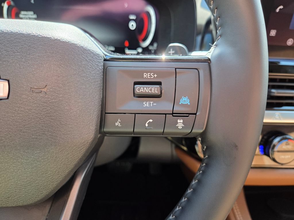Used 2026 Nissan Pathfinder Platinum w/ Cargo Package AWD/4WD image 33