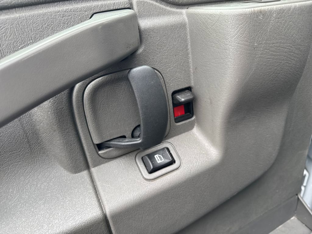 Used 2024 GMC Savana 2500 w/ Driver Convenience Package image 11