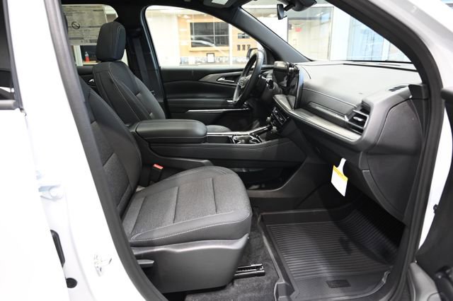 New 2026 Chevrolet Traverse LT w/ Sun and Wheel Package image 10