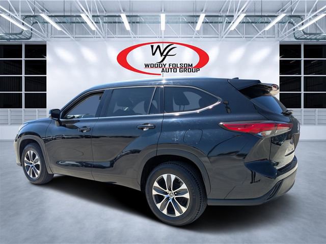 Used 2020 Toyota Highlander XLE image 5