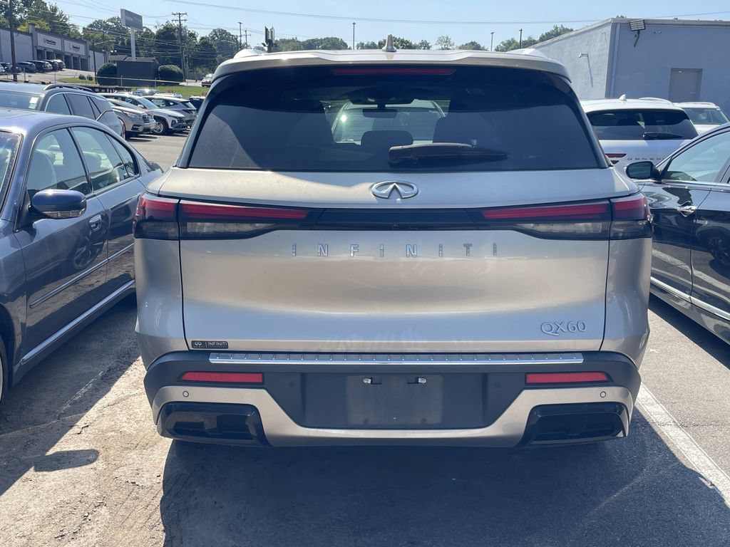 Used 2024 INFINITI QX60 Luxe w/ Cargo Package FWD image 5