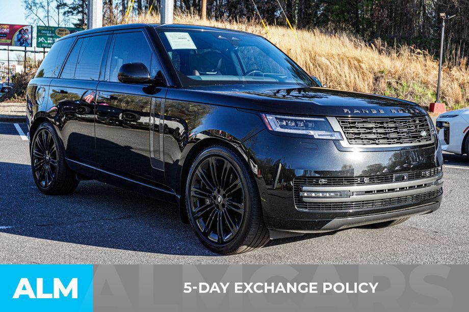 Used 2025 Land Rover Range Rover SE AWD/4WD image 4