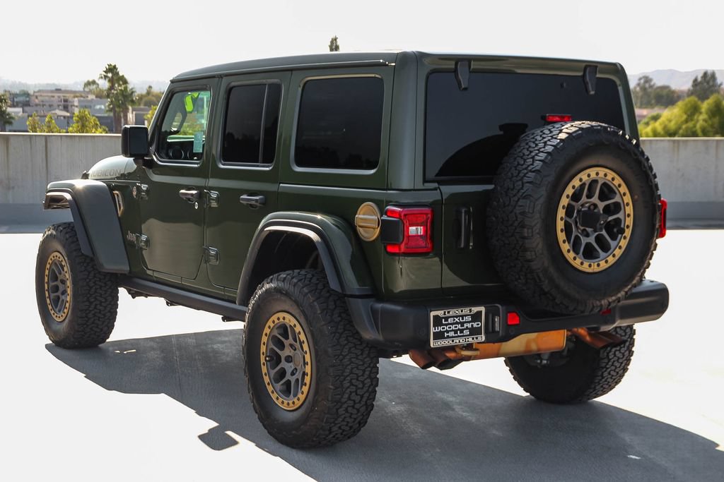 Used 2022 Jeep Wrangler Unlimited Rubicon w/ Xtreme Recon 35" Tire Package AWD/4WD image 6