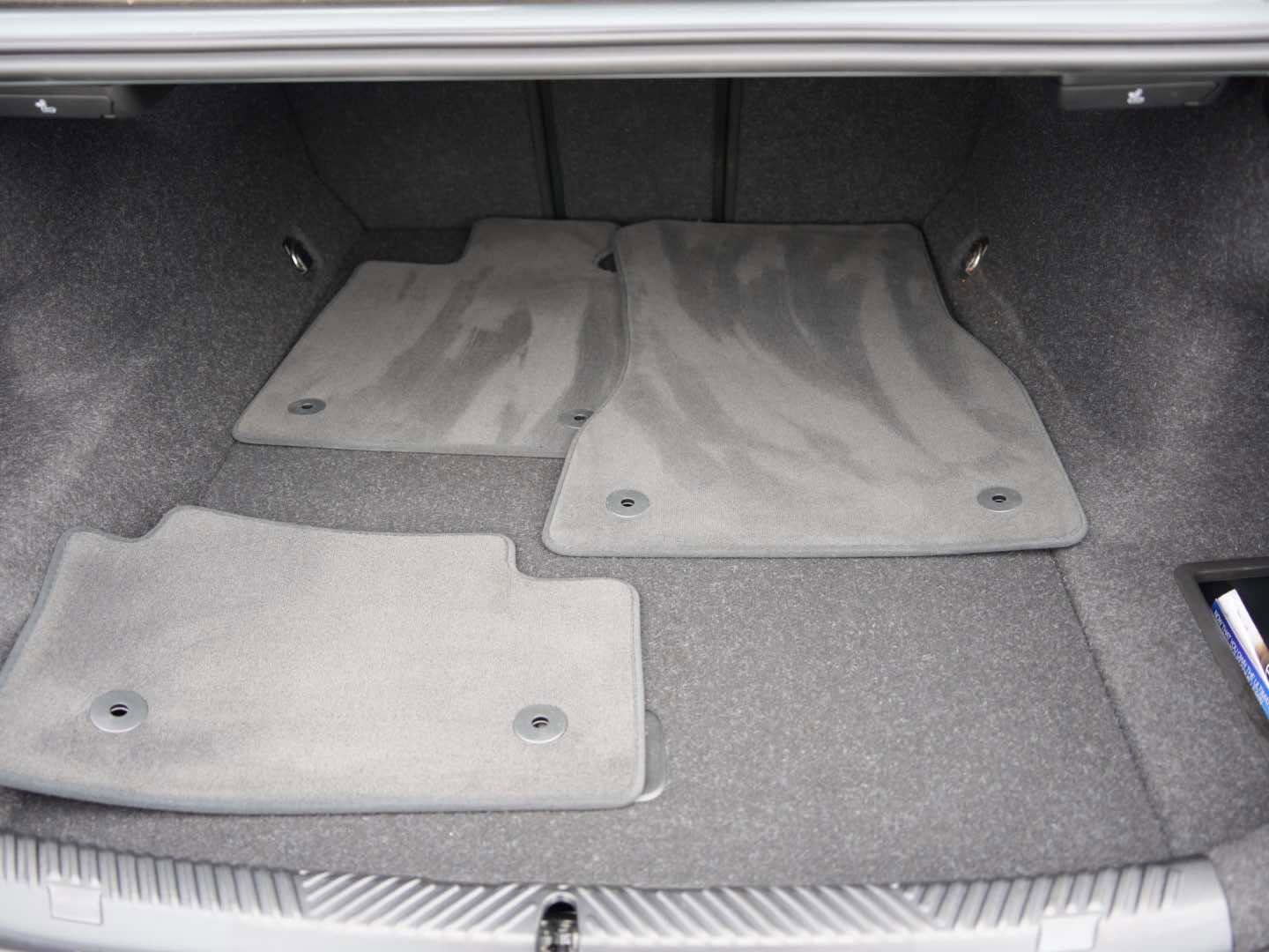 Used 2025 BMW i5 eDrive40i w/ M Sport Package image 5