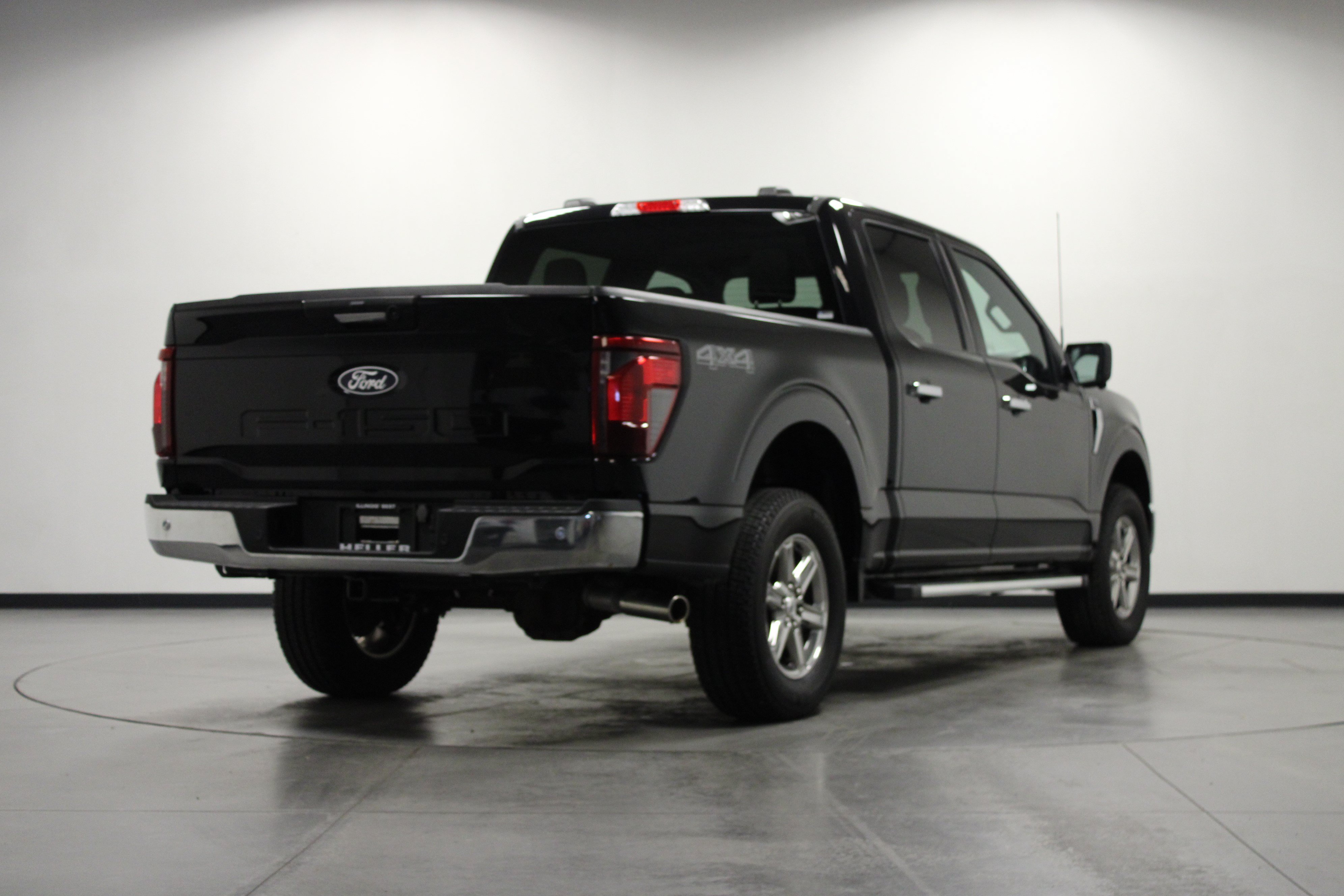 Used 2024 Ford F150 XLT w/ Mobile Office Package AWD/4WD image 4