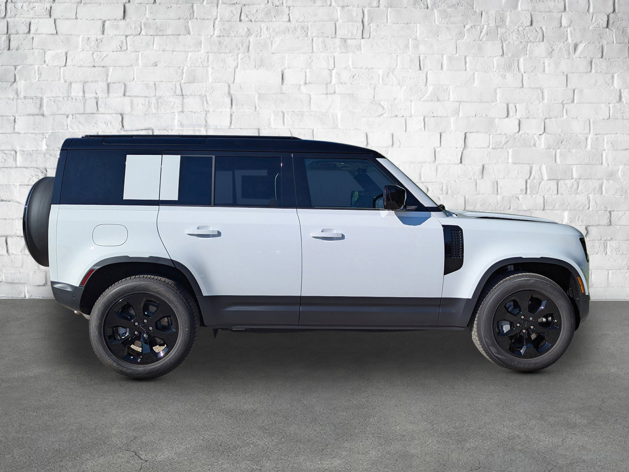 New 2026 Land Rover Defender 110 S image 6