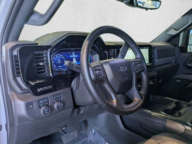 Used 2025 Chevrolet Silverado 2500 ZR2 w/ Technology Package AWD/4WD image 10