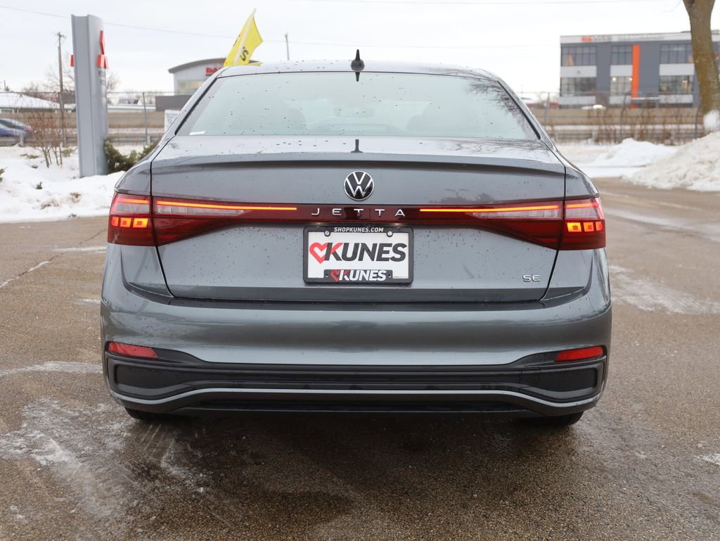 Used 2025 Volkswagen Jetta SE w/ Sunroof Package image 8