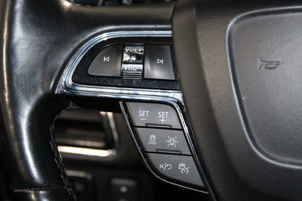 Used 2023 Lincoln Navigator Reserve AWD/4WD image 38