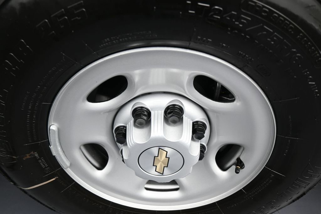 New 2026 Chevrolet Express 2500 Extended w/ Driver Convenience Package RWD image 37