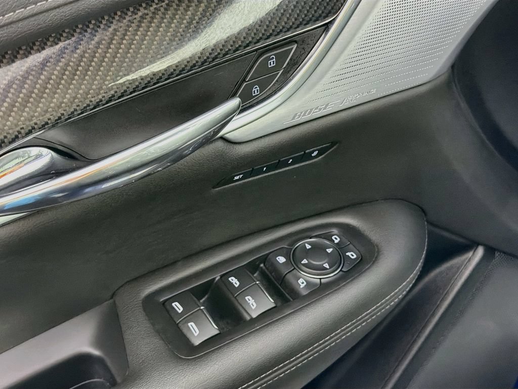 Used 2024 Cadillac XT6 Sport w/ Technology Package AWD/4WD image 18