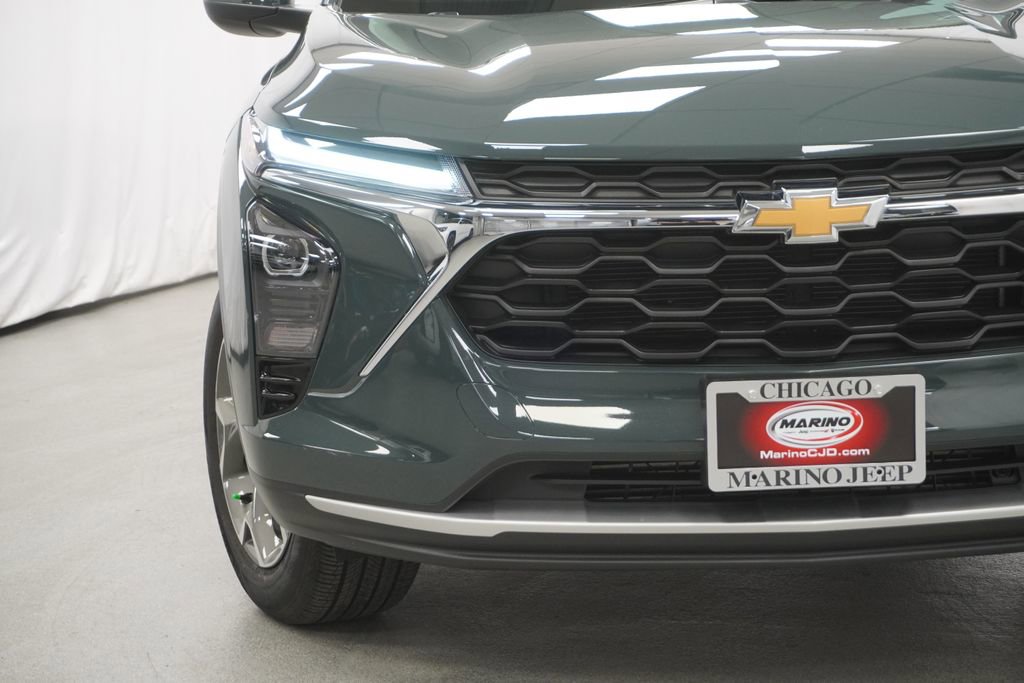 Used 2025 Chevrolet Trax LT w/ LT Convenience Package FWD image 7