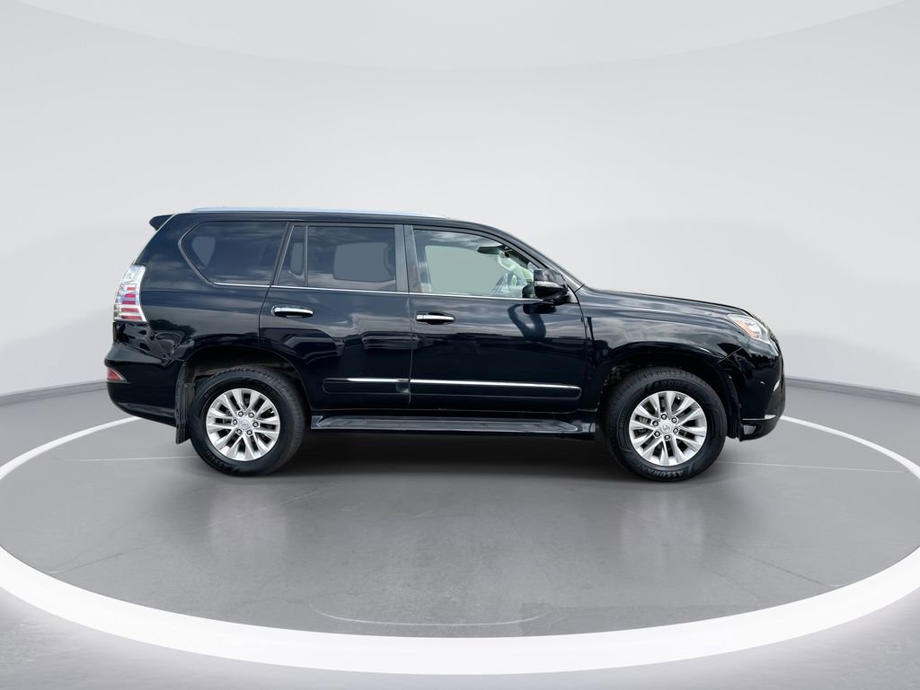 Used 2015 Lexus GX 460 w/ Premium Package AWD/4WD image 9