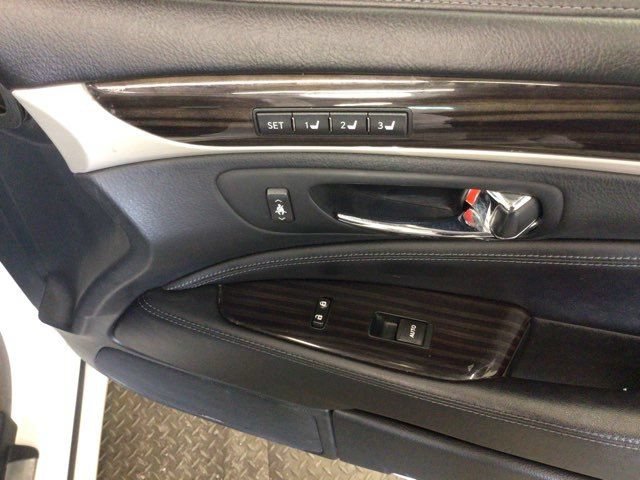 Used 2016 Lexus LS 460 AWD w/ Comfort Package image 13