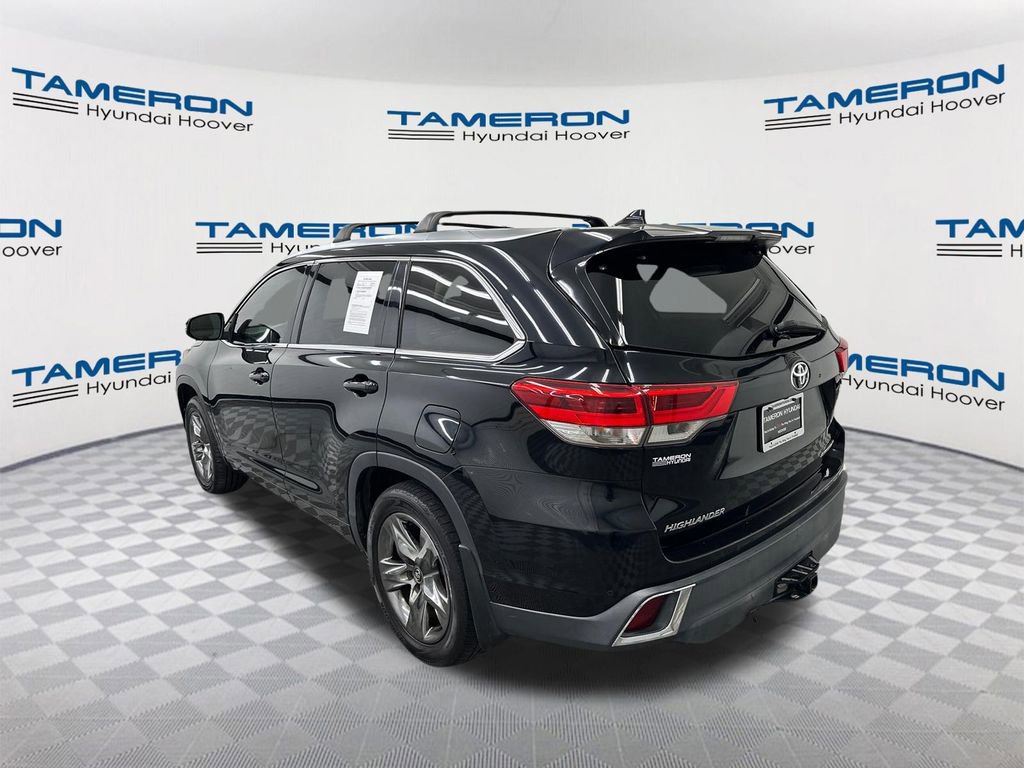 Used 2018 Toyota Highlander Limited Platinum AWD/4WD image 3