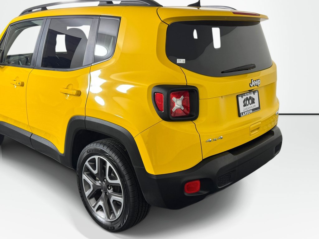 Used 2018 Jeep Renegade Latitude w/ Cold Weather Group AWD/4WD image 13