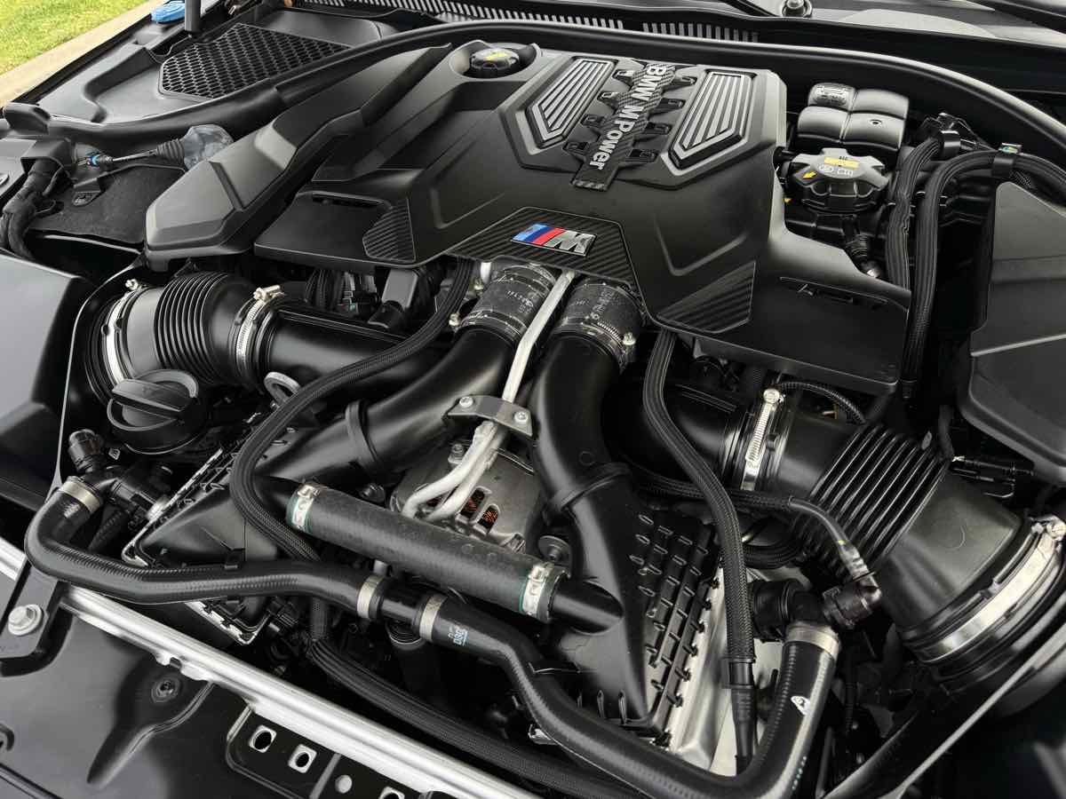 Used 2020 BMW M8 Coupe image 30