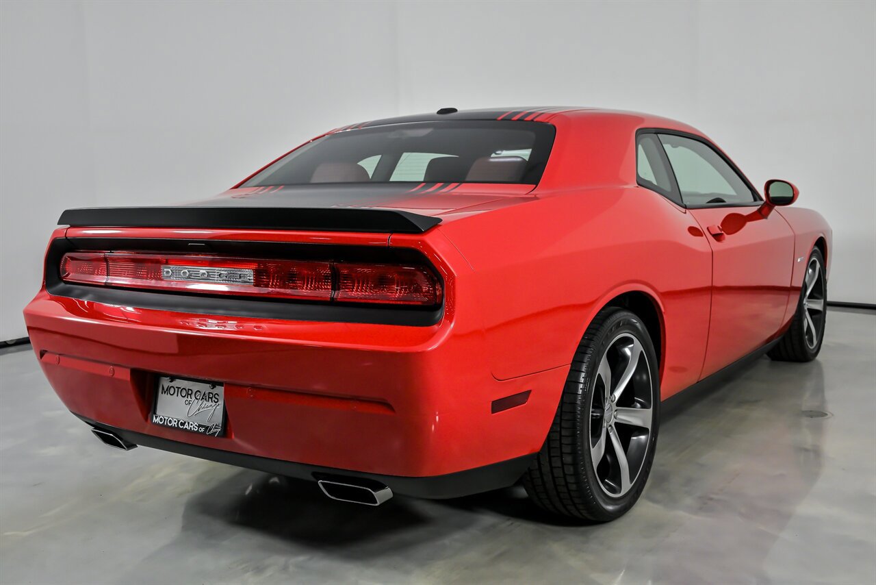 Used 2014 Dodge Challenger R/T image 12