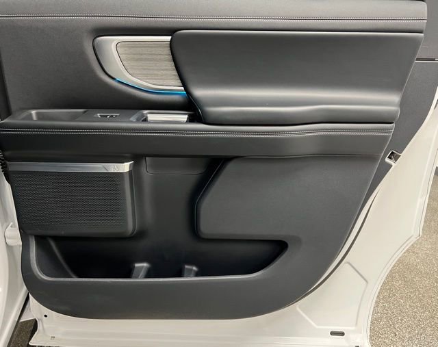 Used 2025 Ford Expedition Max Platinum image 52