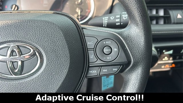 Used 2024 Toyota RAV4 LE image 5