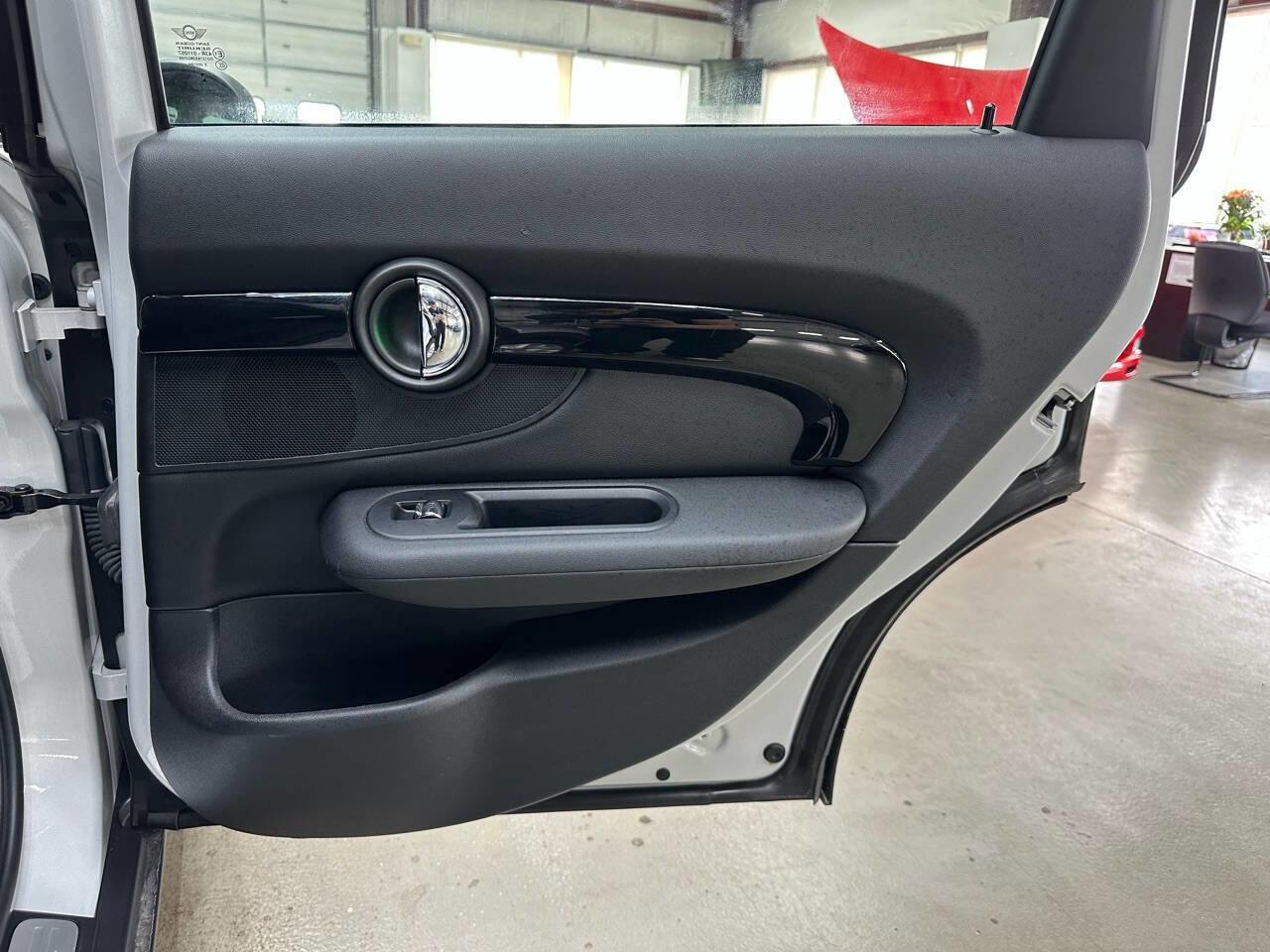 Used 2019 MINI Cooper Clubman image 14