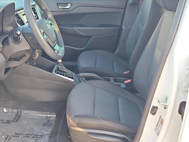 Used 2022 Hyundai Accent SE FWD image 15