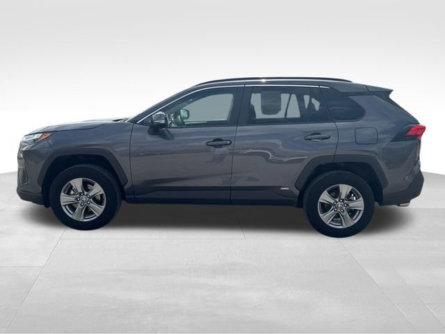 Used 2025 Toyota RAV4 XLE image 8