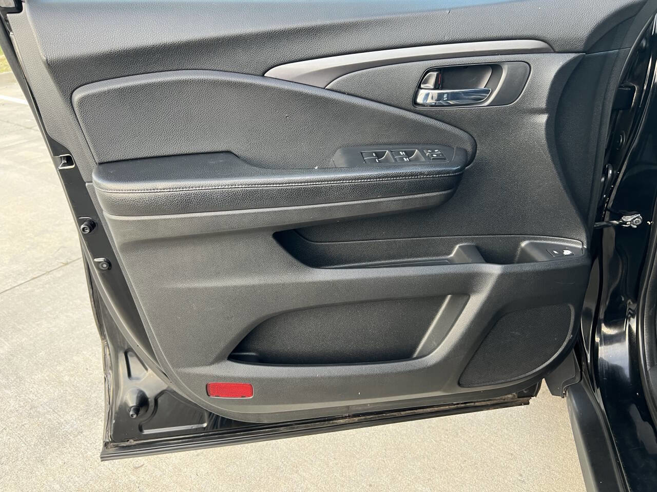 Used 2016 Honda Pilot EX-L image 37