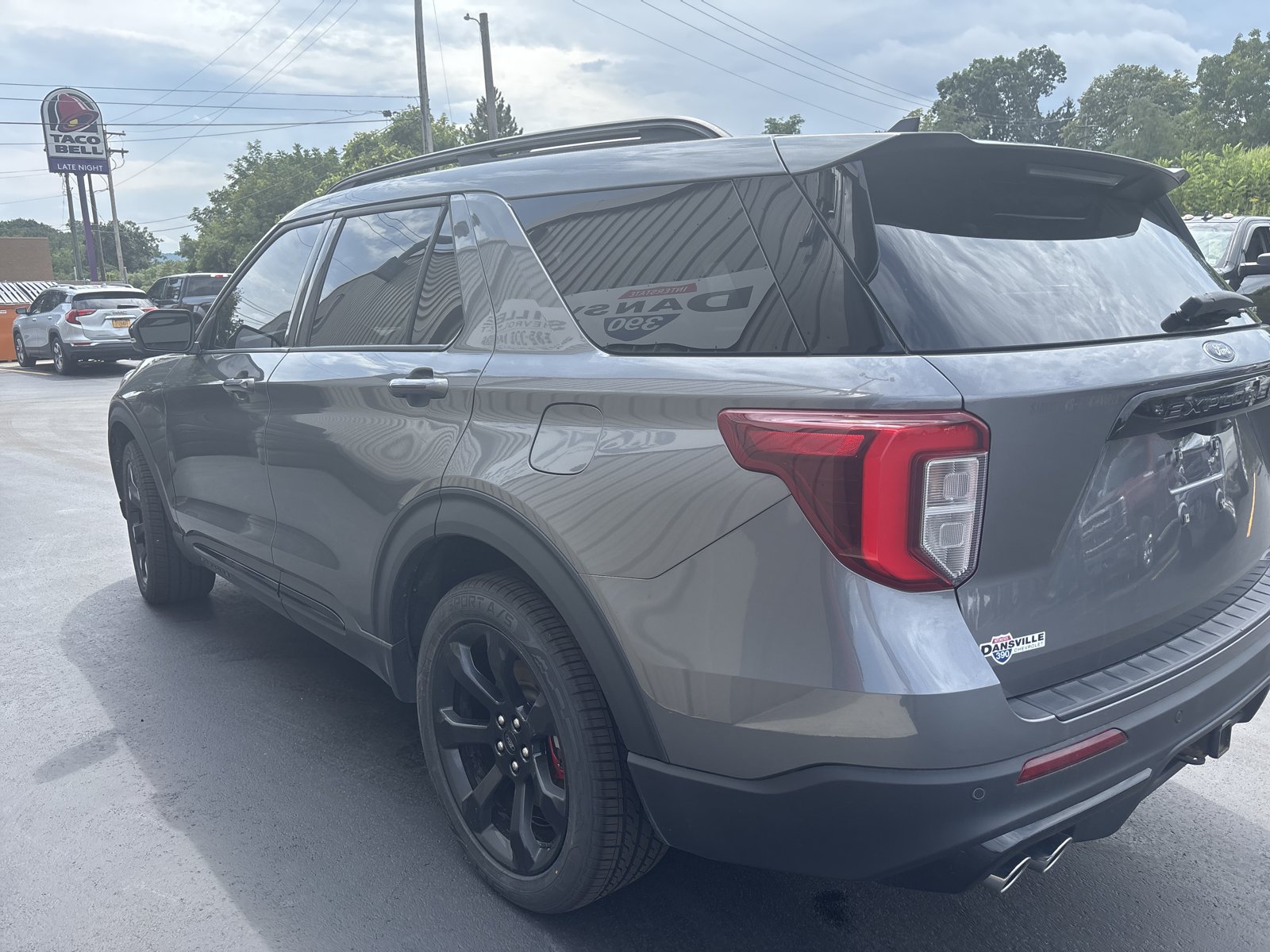 Used 2023 Ford Explorer ST w/ Equipment Group 401A AWD/4WD image 9