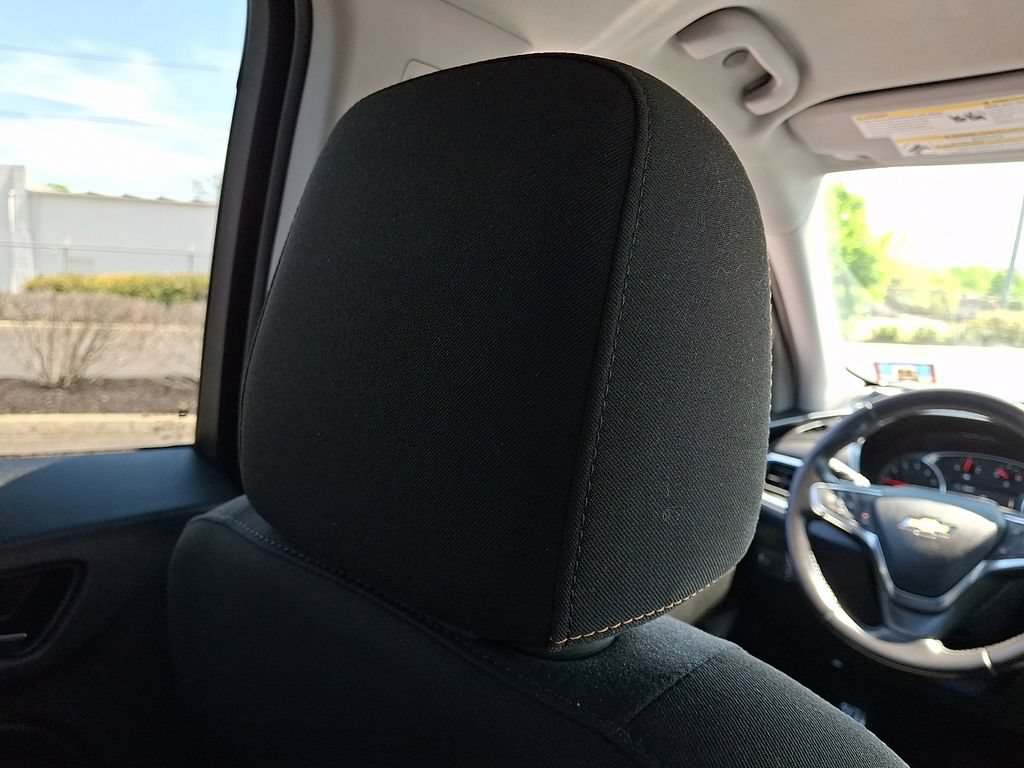 Used 2020 Chevrolet Equinox LT FWD image 14