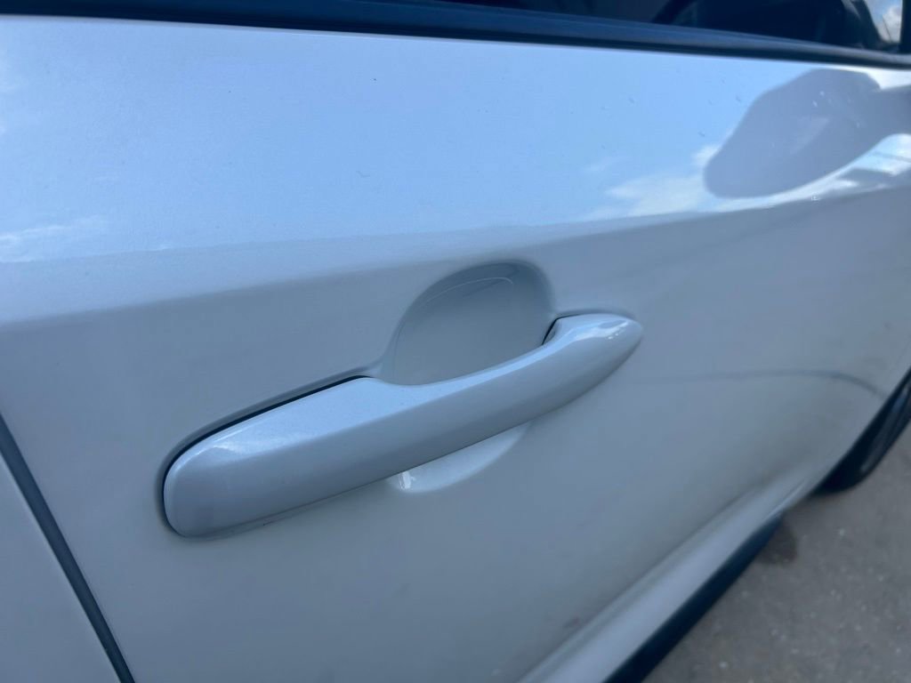 Used 2022 Toyota Corolla SE image 32