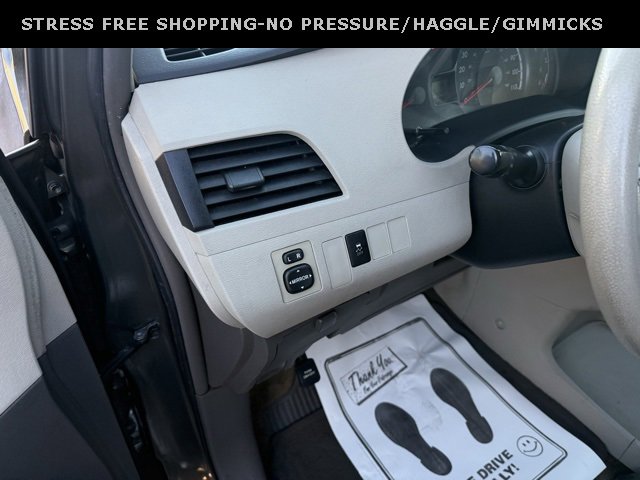 Used 2012 Toyota Sienna image 13