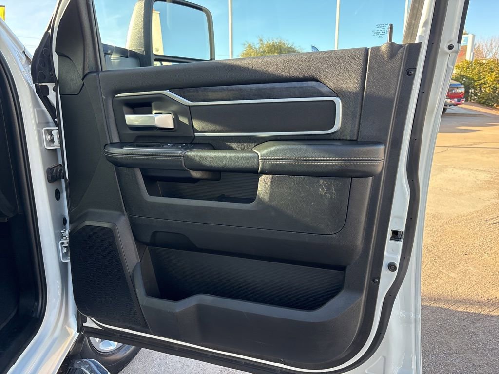 Used 2024 RAM 2500 Big Horn image 26