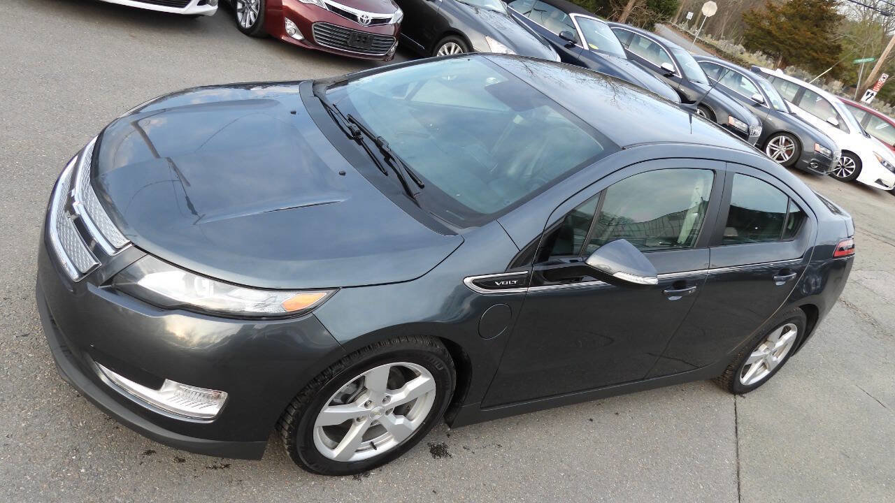Used 2013 Chevrolet Volt Premium w/ Premium Trim Package FWD image 4