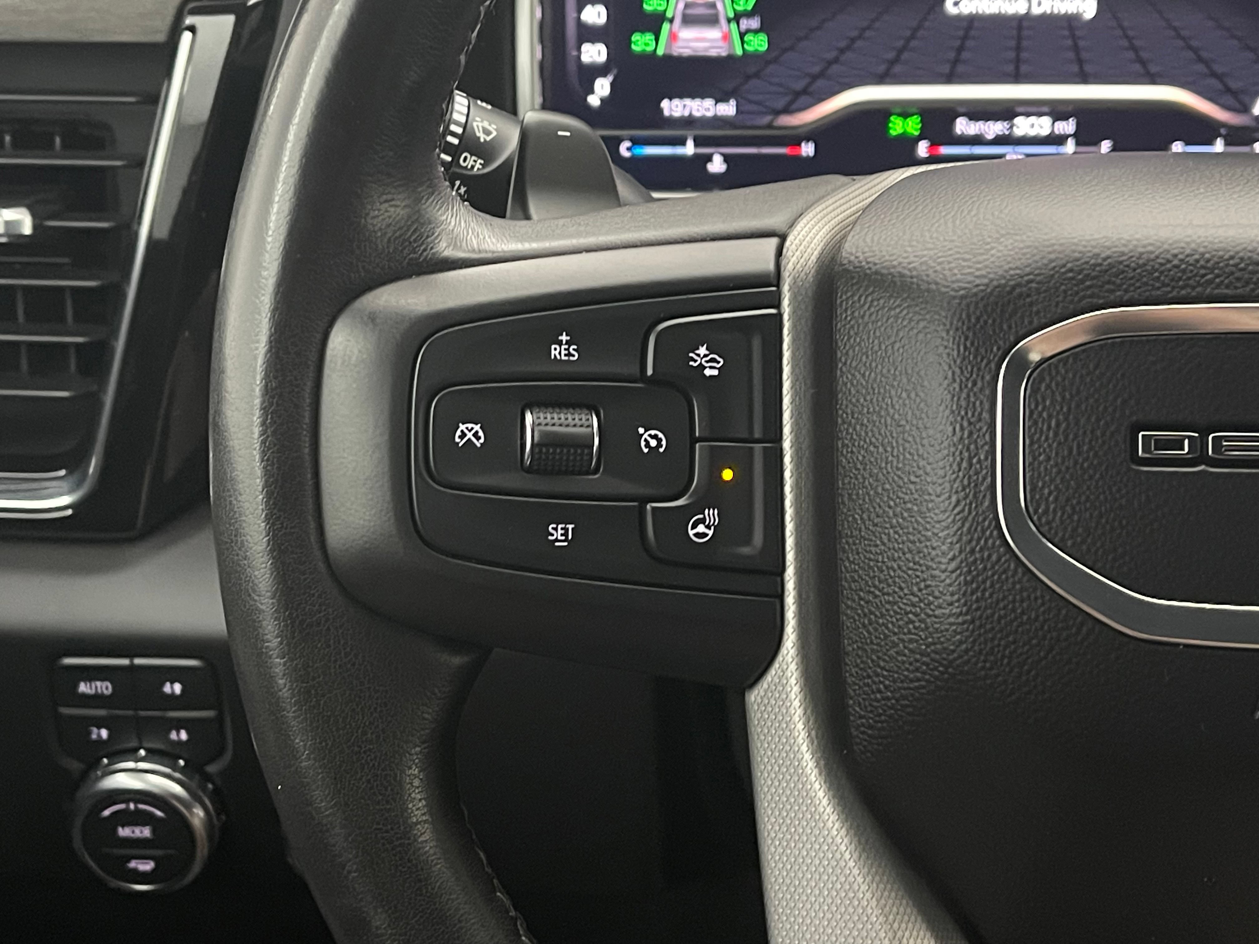 Used 2022 GMC Sierra 1500 Denali w/ Technology Package AWD/4WD image 25