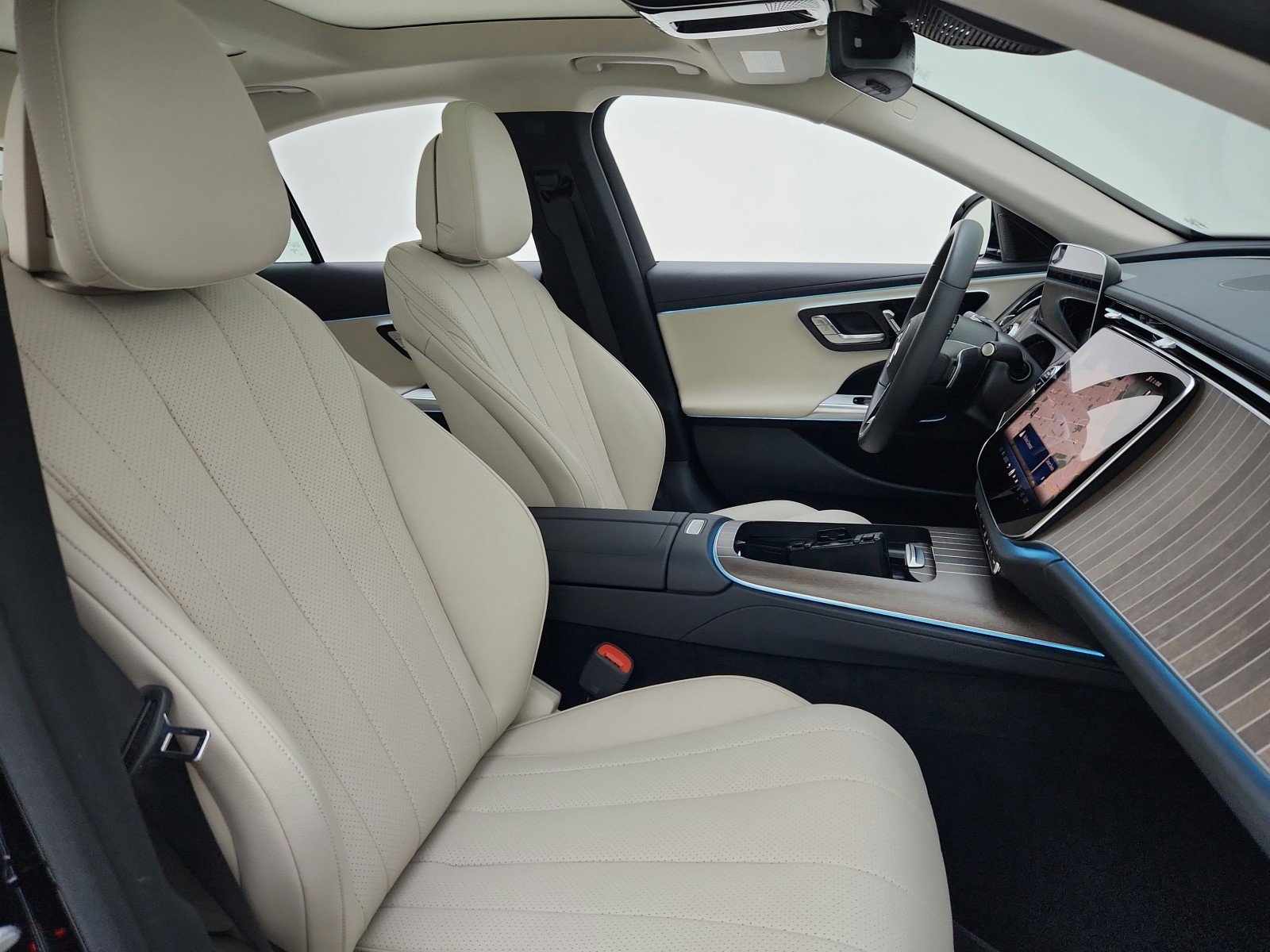 Used 2026 Mercedes-Benz E 350 4MATIC Sedan image 27