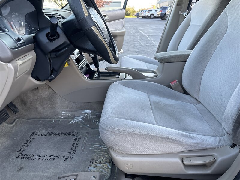 Used 1996 Honda Accord VP image 24
