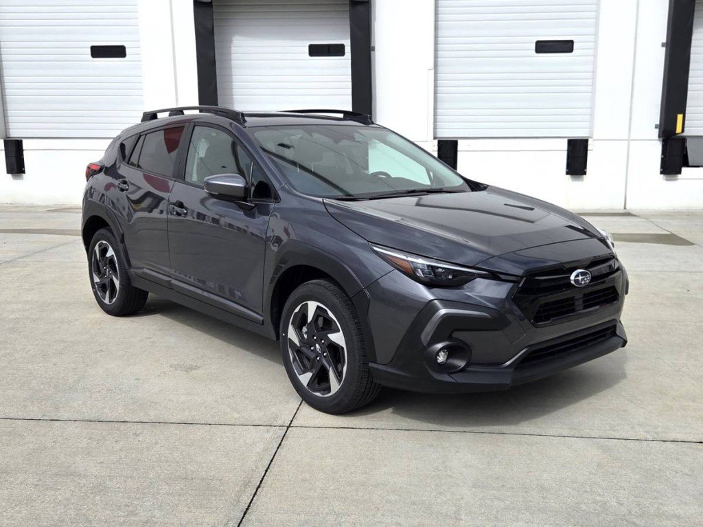 Used 2025 Subaru Crosstrek 2.5i Limited w/ Crosstrek Mirror Package image 3