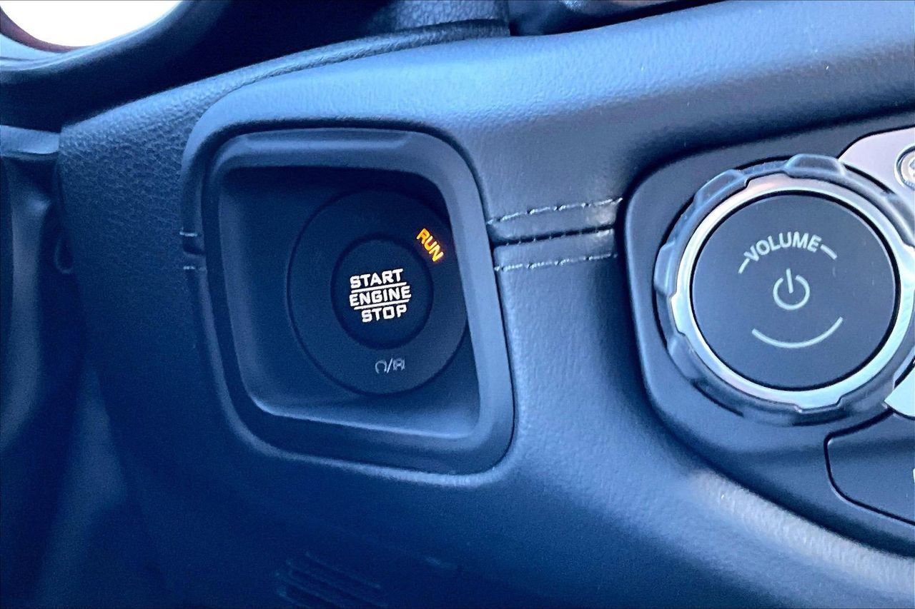 New 2026 Jeep Wrangler Sahara AWD/4WD image 26