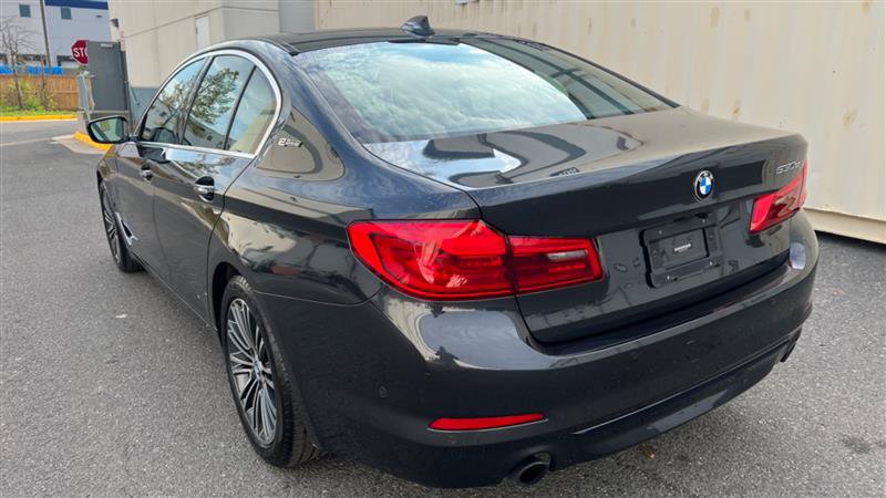Used 2018 BMW 530e RWD image 16