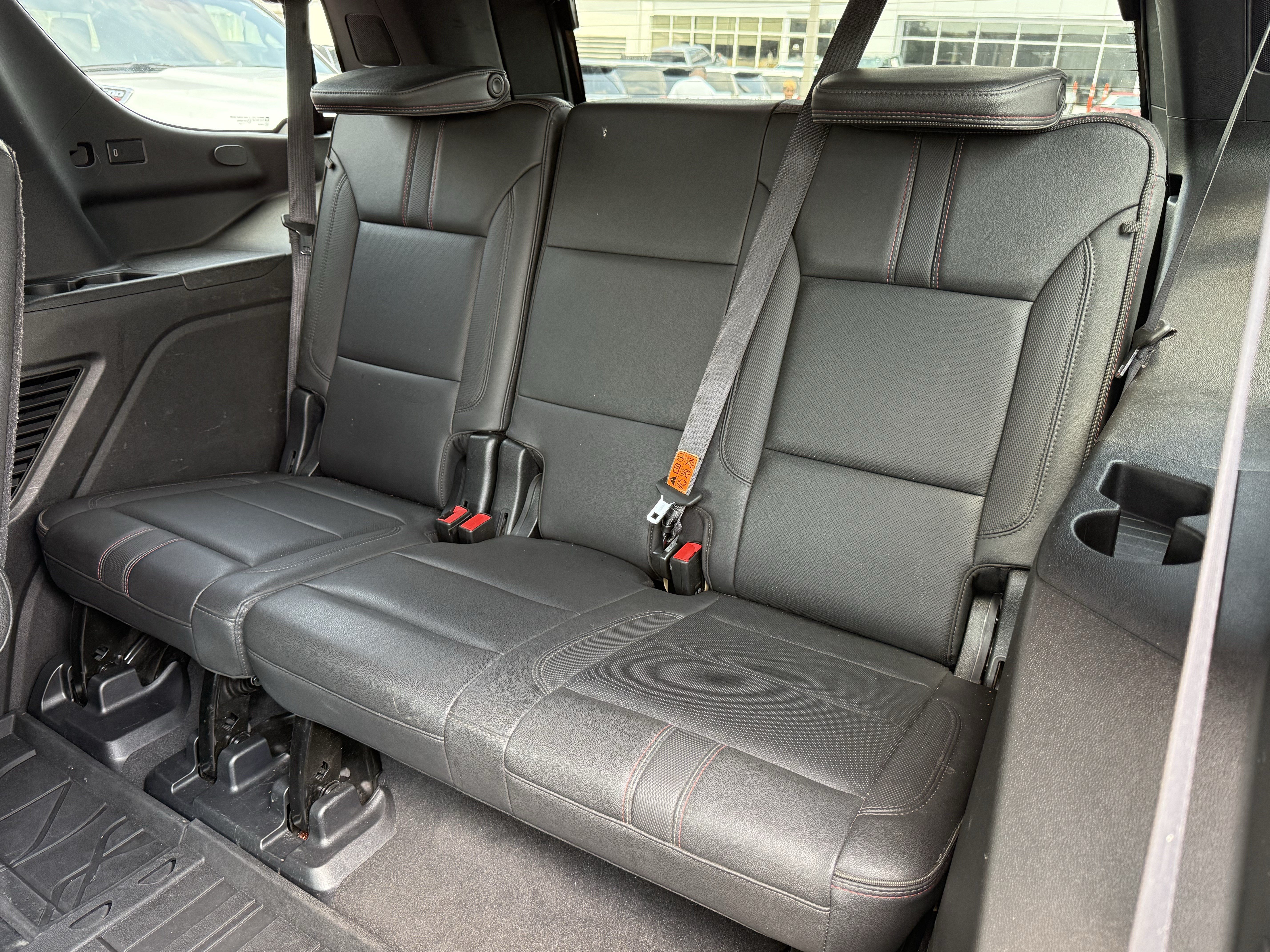 Used 2021 Chevrolet Tahoe RST w/ Luxury Package RWD image 35